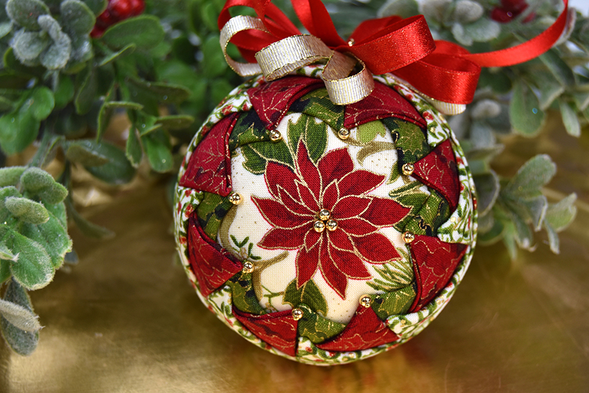 poinsettia-snow-globe-quilted-ornament-1