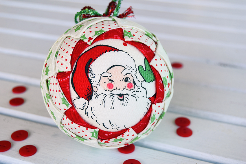 july-2018-quilted-ornament-santa