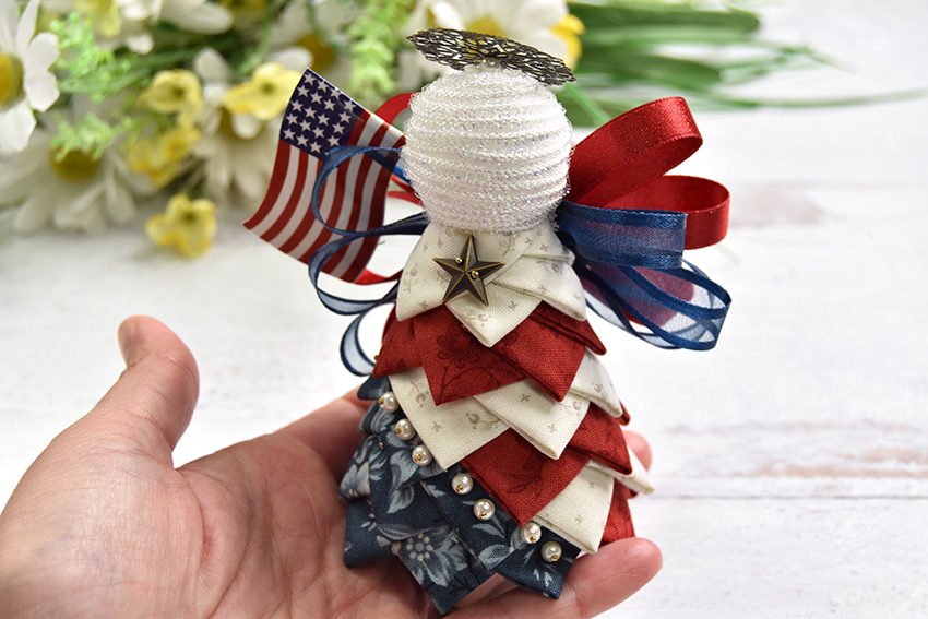 patriotic-quilted-no-sew-angel-ornament-1