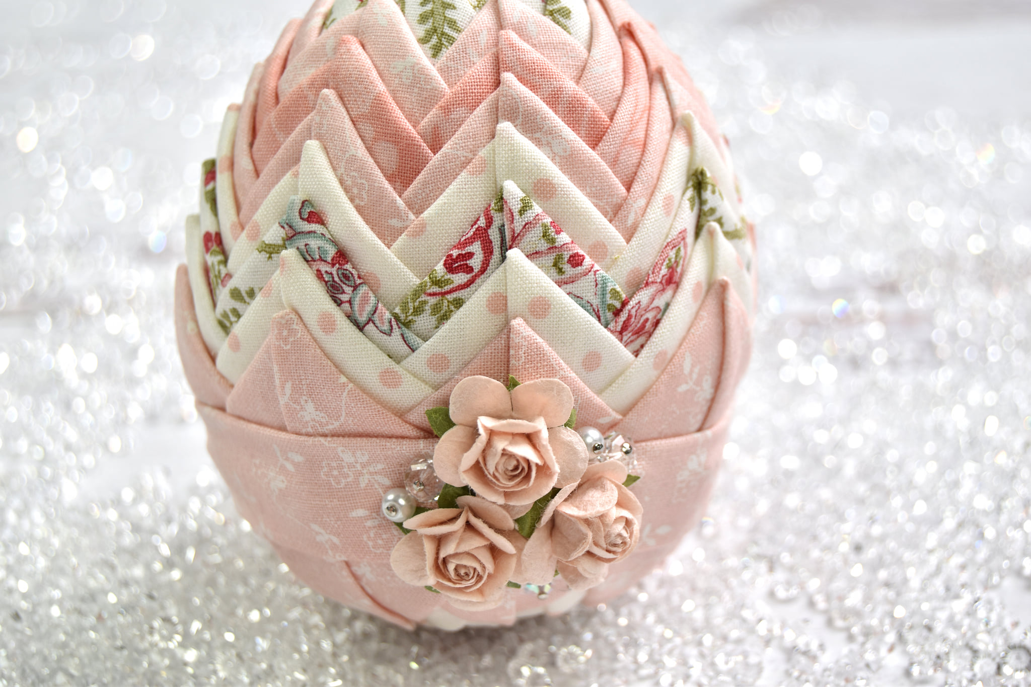 pink-shabby-offset-band-quilted-easter-egg-ornament
