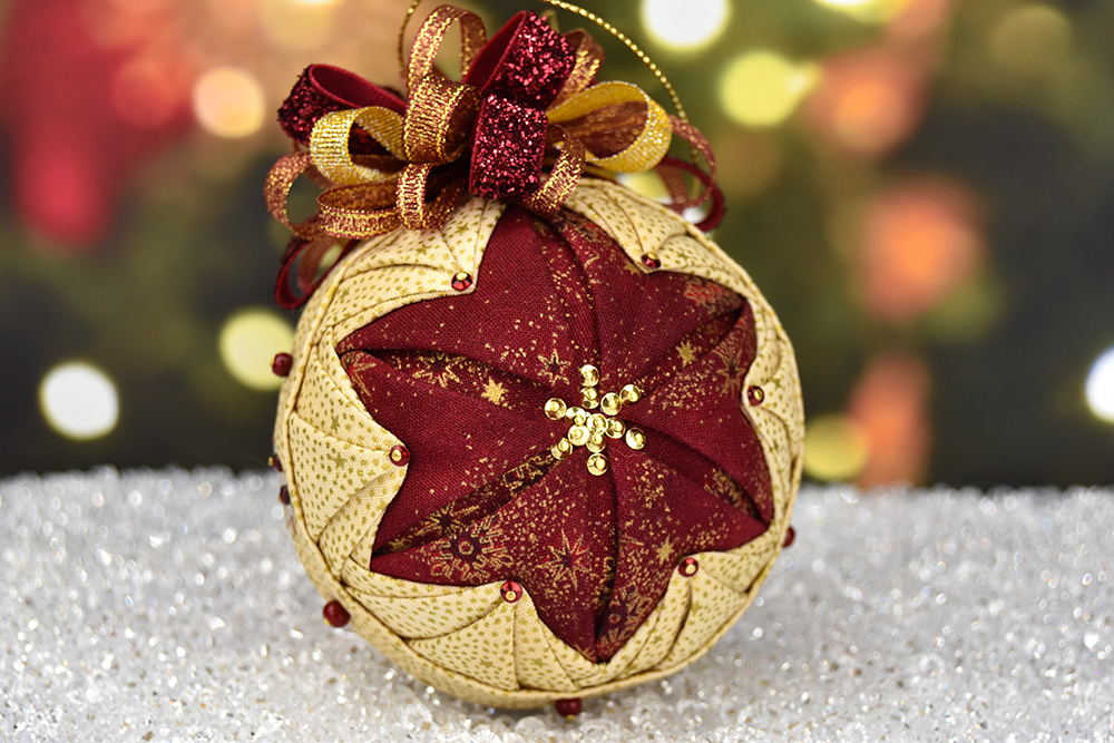 gold-burgandy-fluted-star-no-sew-quilted-ball-ornament-1