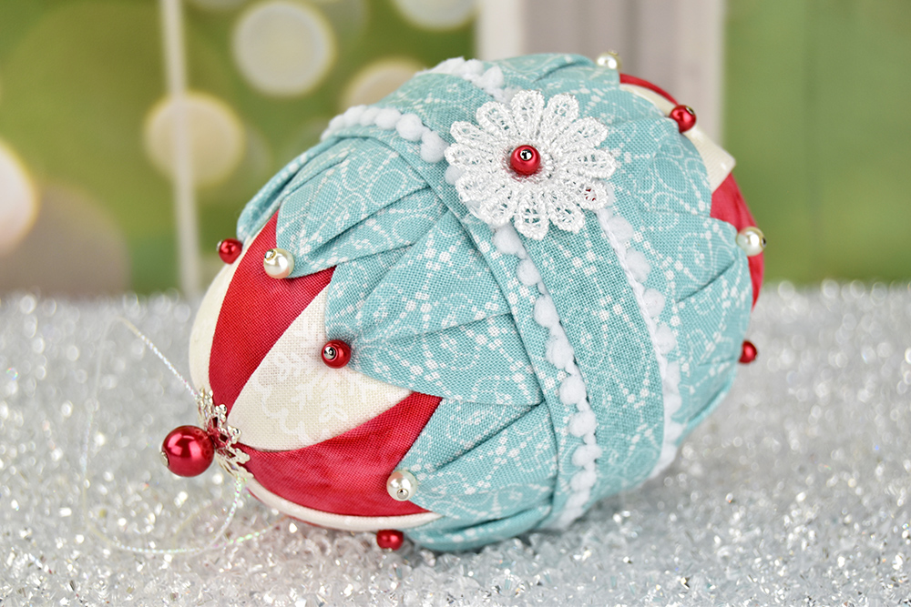 jubilee-quilted-easter-egg-ornament-1