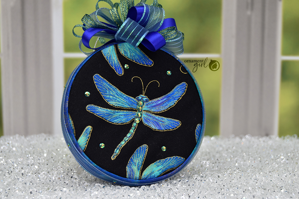 dragonfly-cosmos-hemi-no-sew-quilted-ornament-1-wm