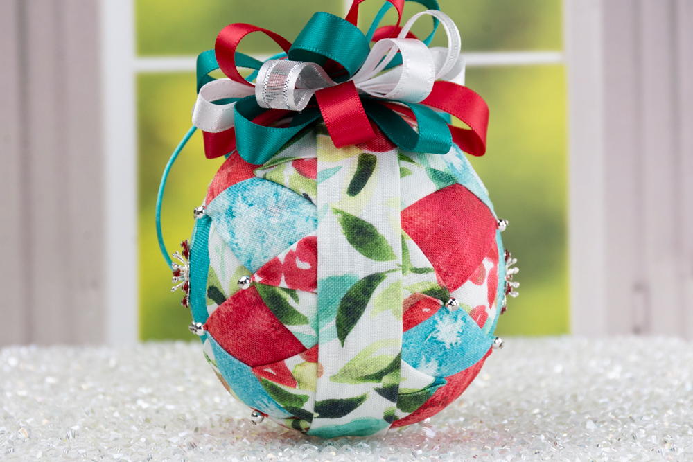 medallion-no-sew-quilted-ornament-03