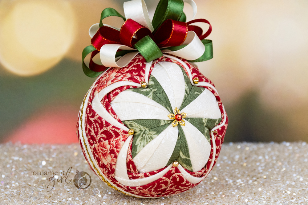 carnival-no-sew-quilted-ornament-01-wm