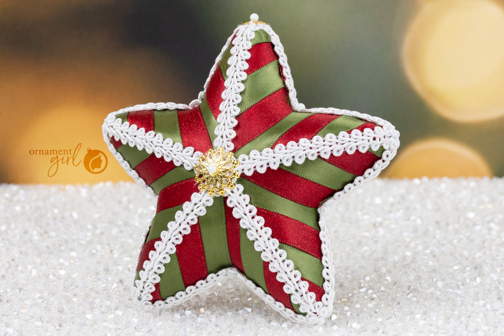 christmas-striped-ribbon-star-no-sew-quilted-ornament-01-wm