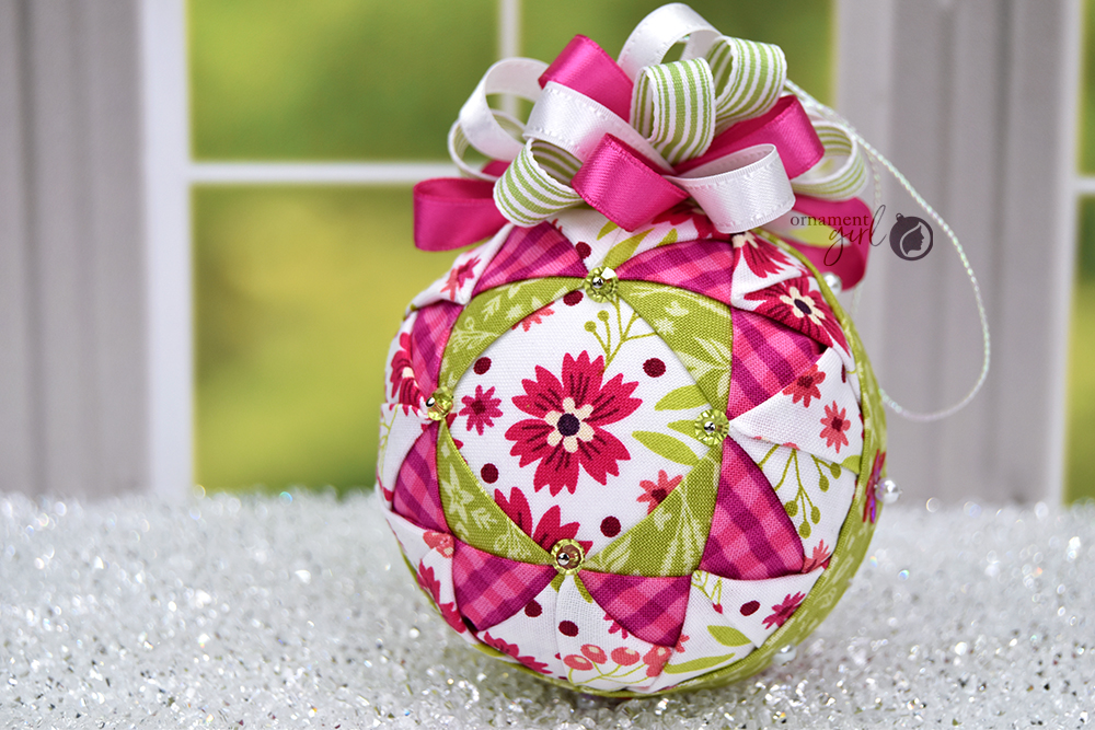 bold-pink-green-floral-no-sew-quilted-ohio-star-ornament-2-wm