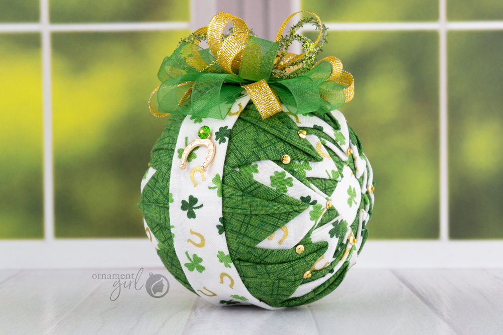 lucky-star-no-sew-quilted-ornament-03-wm