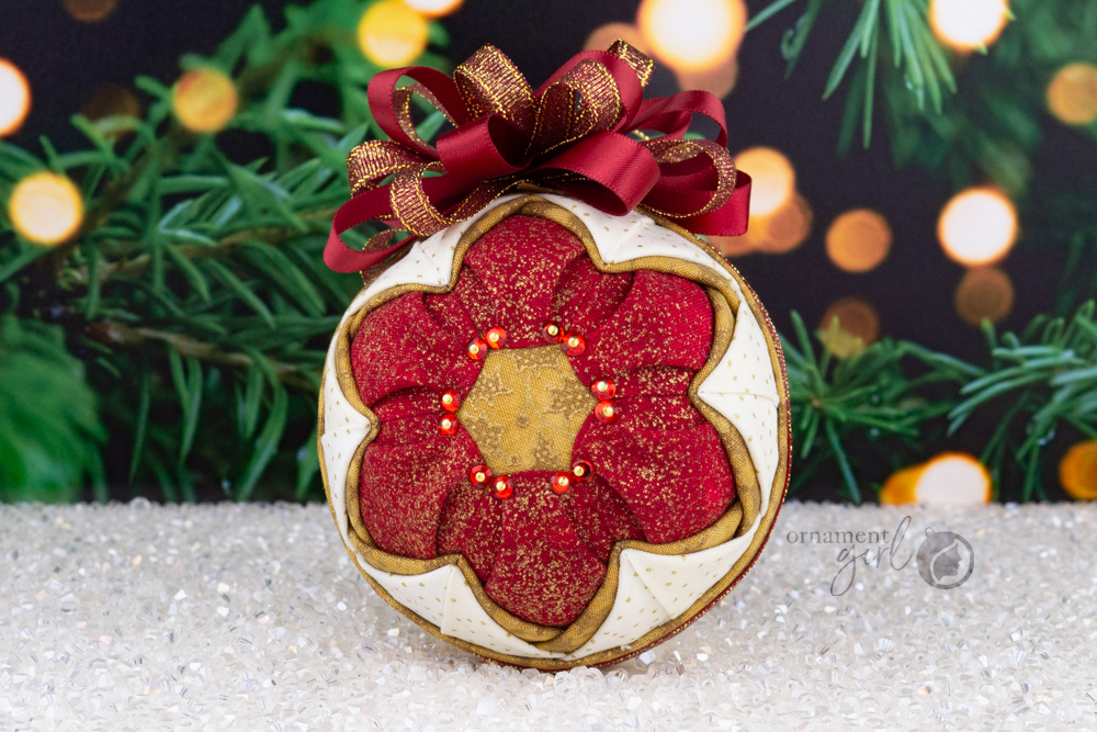 red-and-gold-classic-poppy-no-sew-quilted-ornament-01-wm