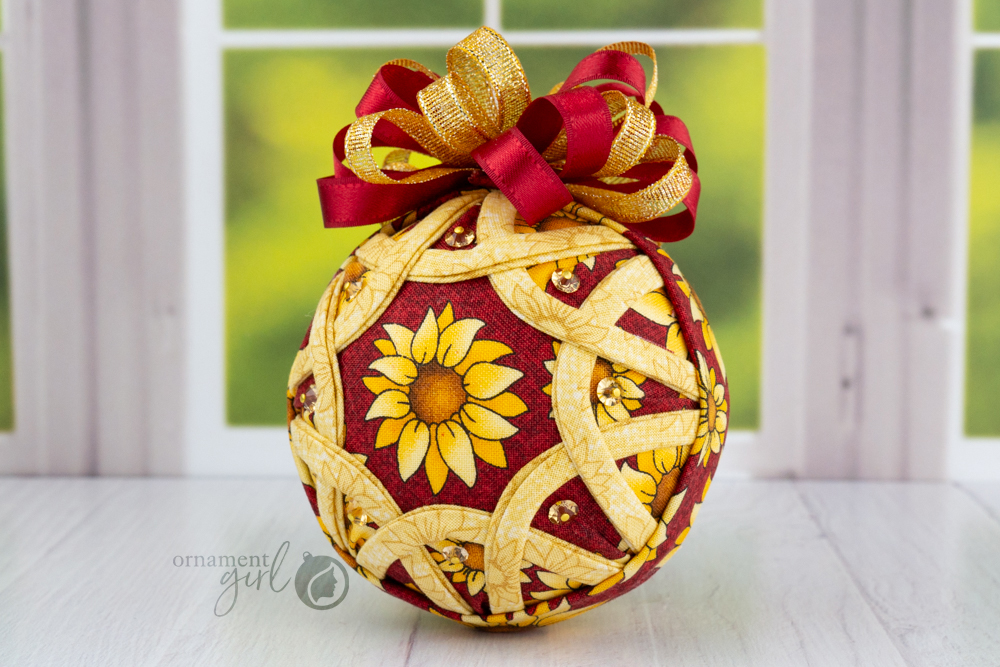 stardance-snow-globe-variation-fall-florals-smaller-window-no-sew-quilted-ornament-01-wm