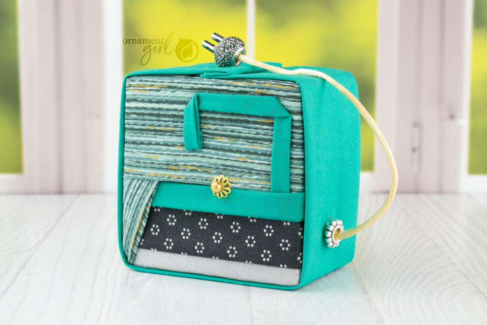 teal-iron-sewing-themed-no-sew-quilted-ornament-02-wm