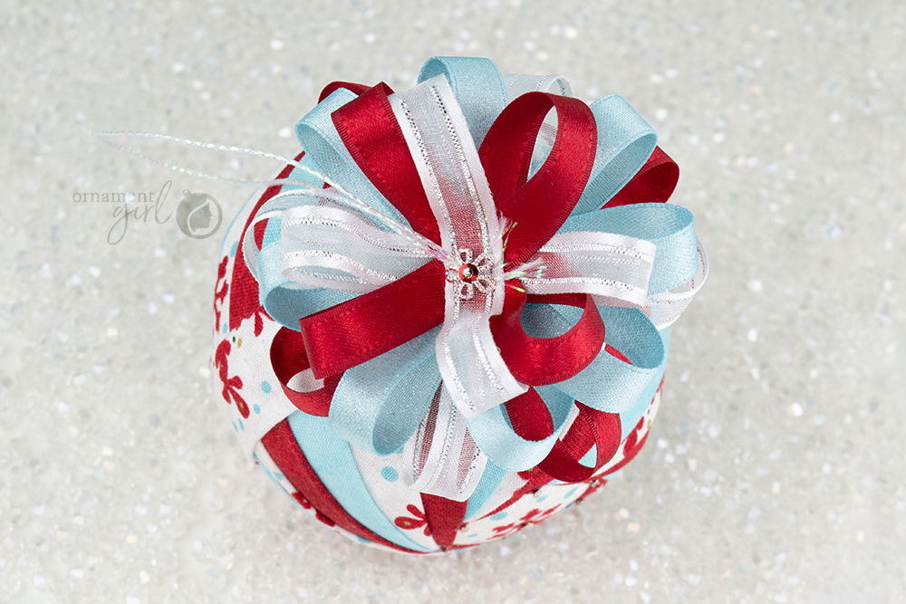 red-white-blue-snowflake-twisted-snowglobe-no-sew-quilted-ornament-14-wm
