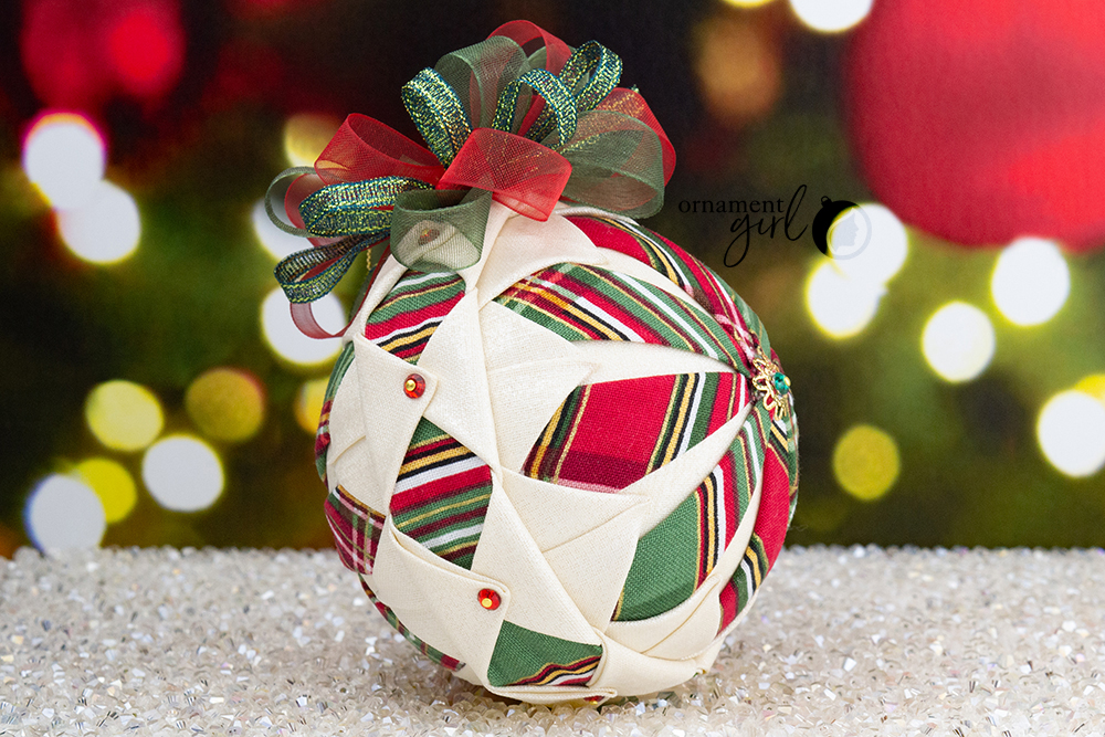 christmas-plaid-victoria-fancy-band-no-sew-quilted-ornament-04-wm