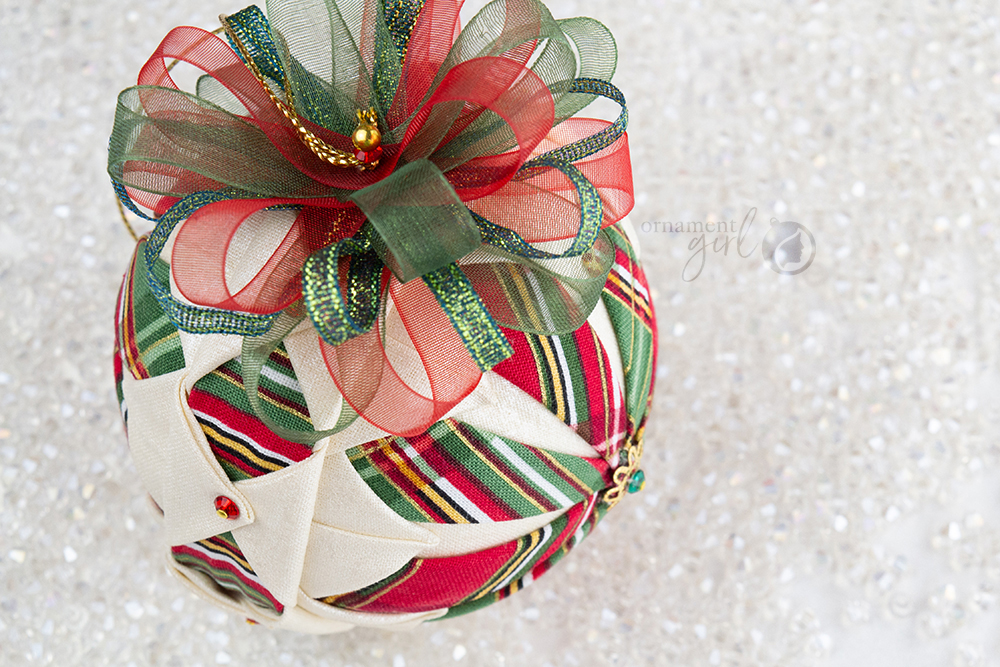 christmas-plaid-victoria-fancy-band-no-sew-quilted-ornament-08-wm