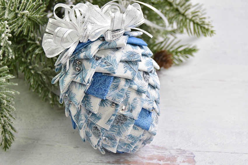 fabric-no-sew-pine-cone-egg-square-fold-1