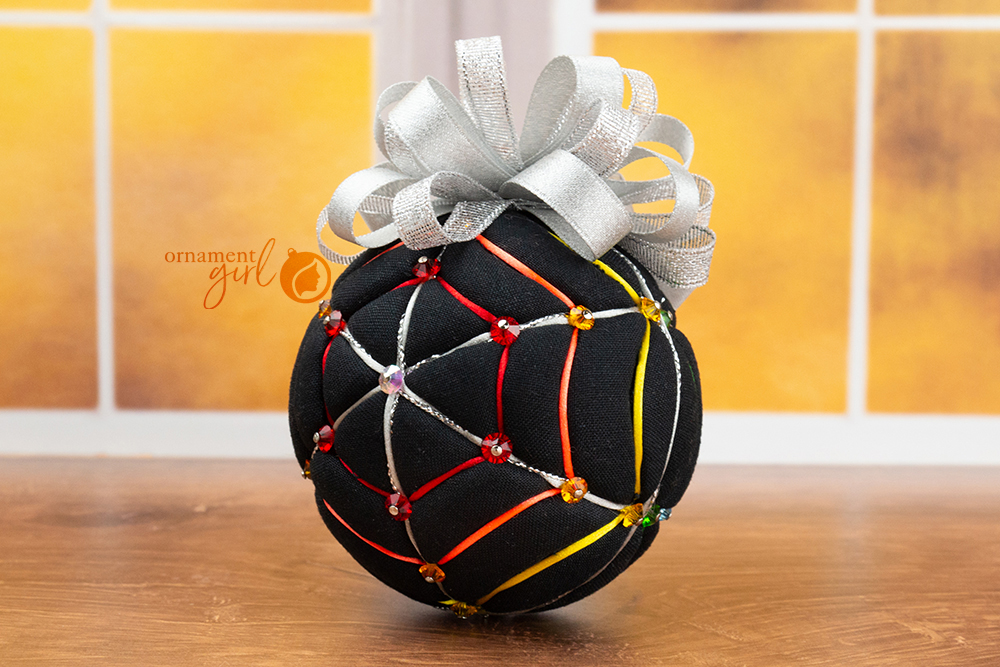 rainbow-web-kimekomi-spiderweb-no-sew-quilted-ornament-4-section-01-wm