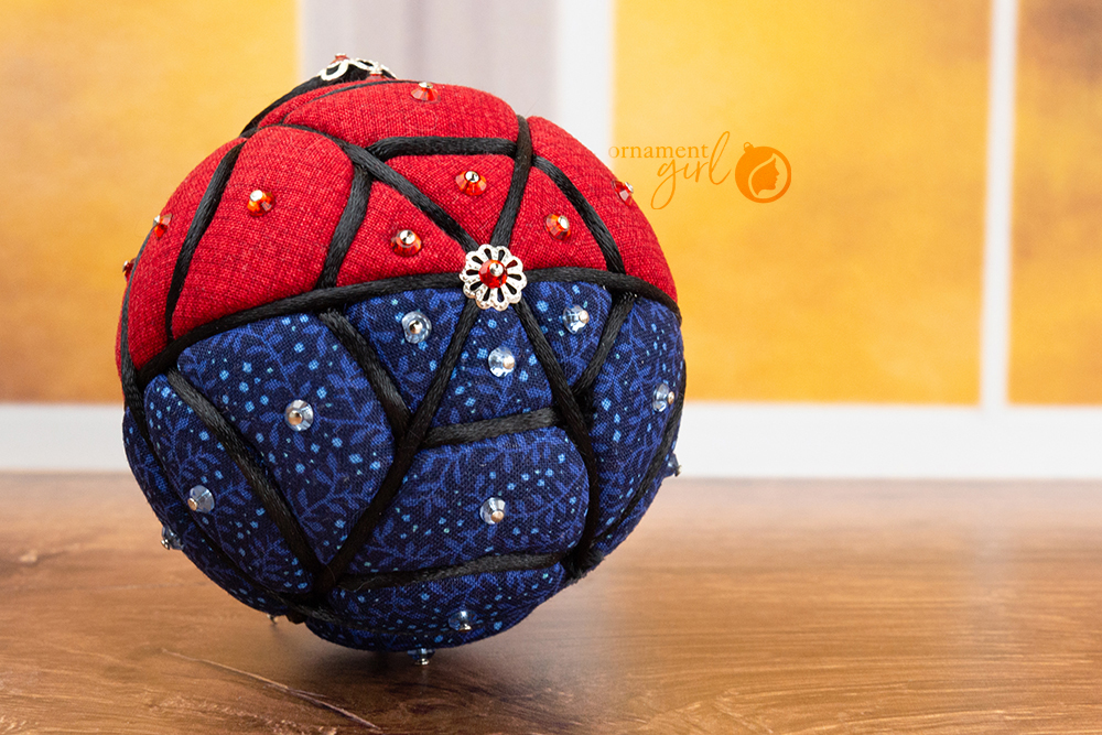 superhero-kimekomi-spiderweb-no-sew-quilted-ornament-3-section-04-wm
